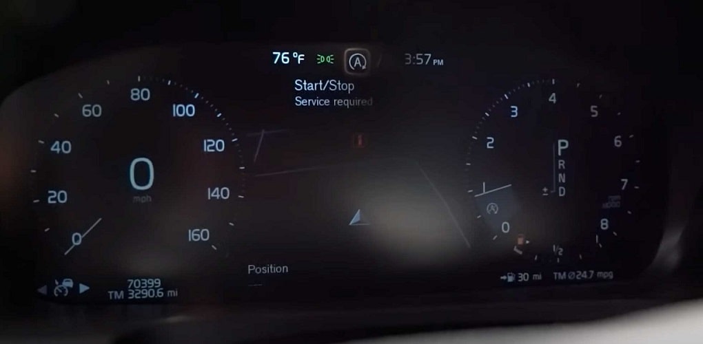 Cảnh báo lỗi ắc quy phụ cần thay thế trên xe Volvo