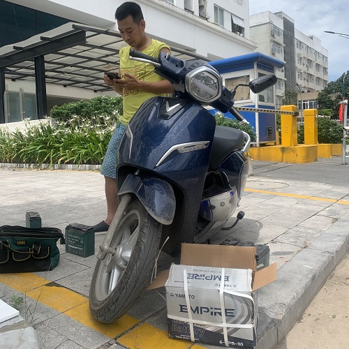 Thay ắc quy Yamato 6-DPB-30 tốt nhất cho xe máy điện Klara tại Bắc Giang