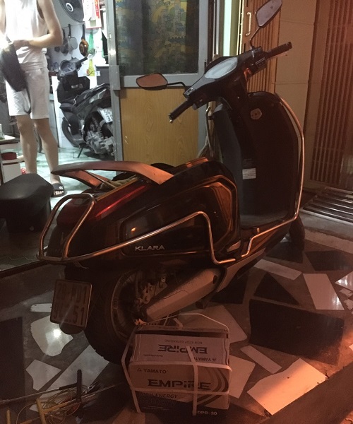 Thay ắc quy xe máy điện miễn phí tận nơi tại Hà Nội