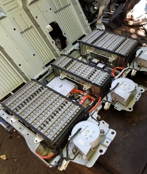 Atlasbattery thay Pin Hybrid Lexus Rx450h miễn phí công lắp đặt tại nhà cho khách hàng